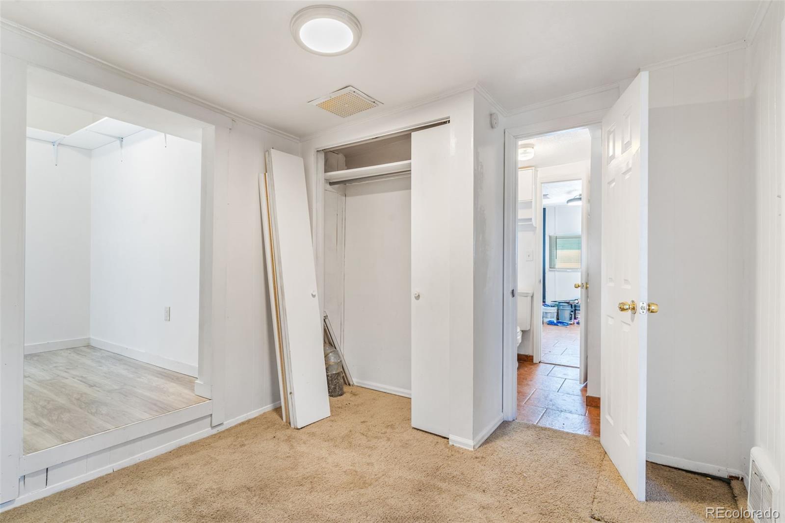 2086 Elmira Street Aurora CO 80010