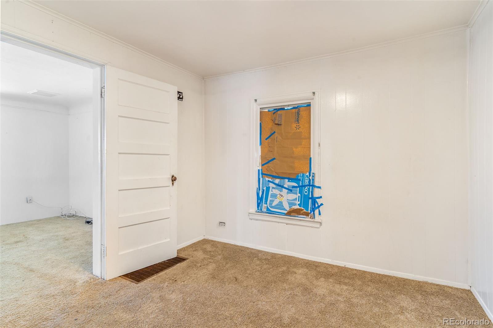 2086 Elmira Street Aurora CO 80010