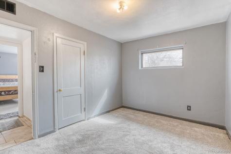 771 Troy Street Aurora CO 80011