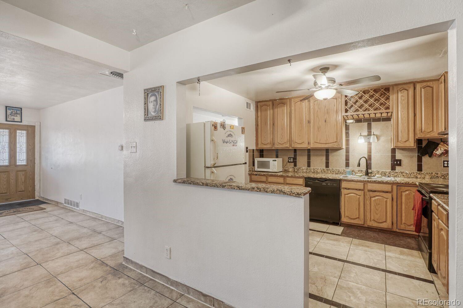 771 Troy Street Aurora CO 80011