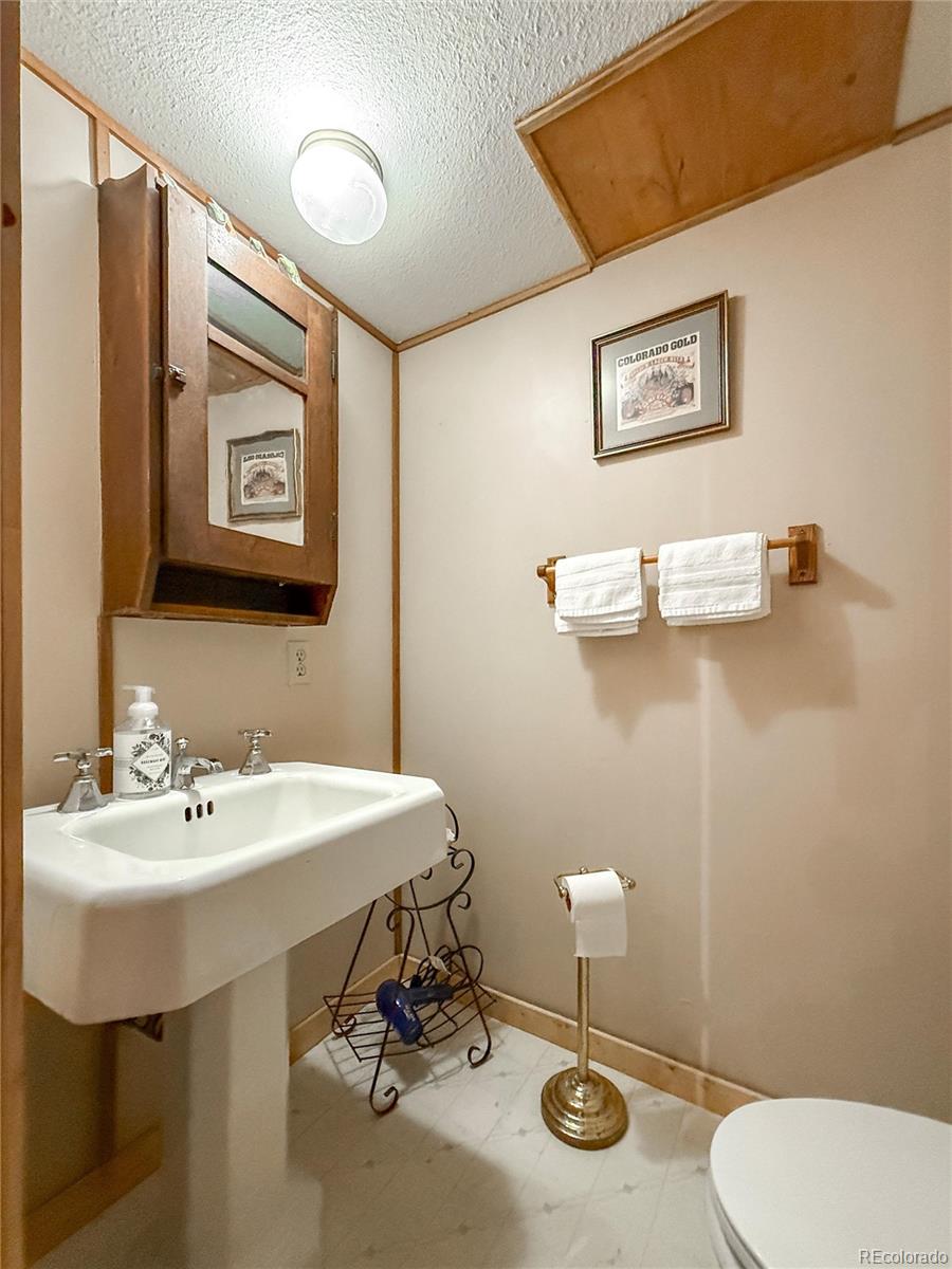 2508 Riverside Drive Lyons CO 80540