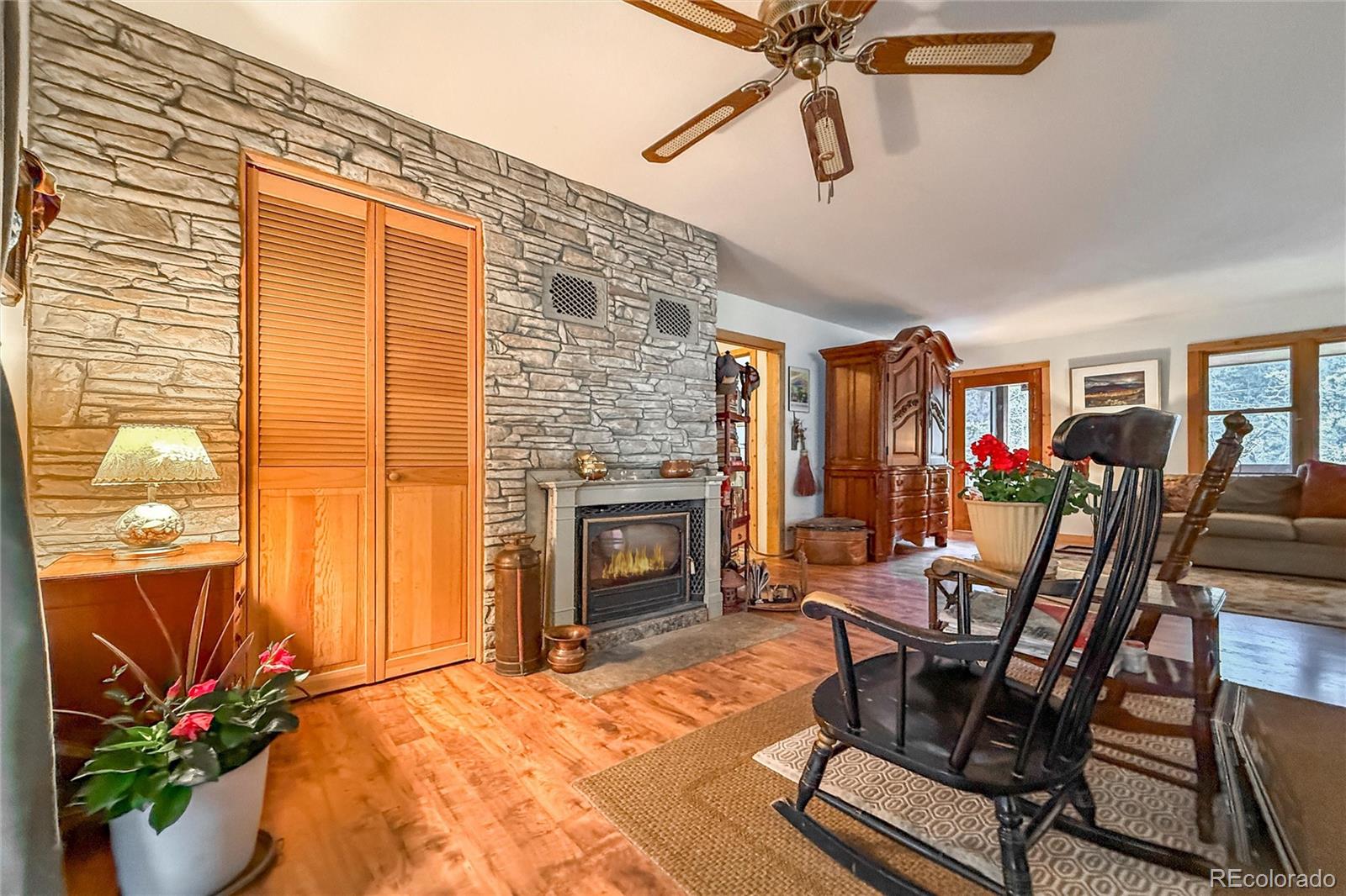 2508 Riverside Drive Lyons CO 80540