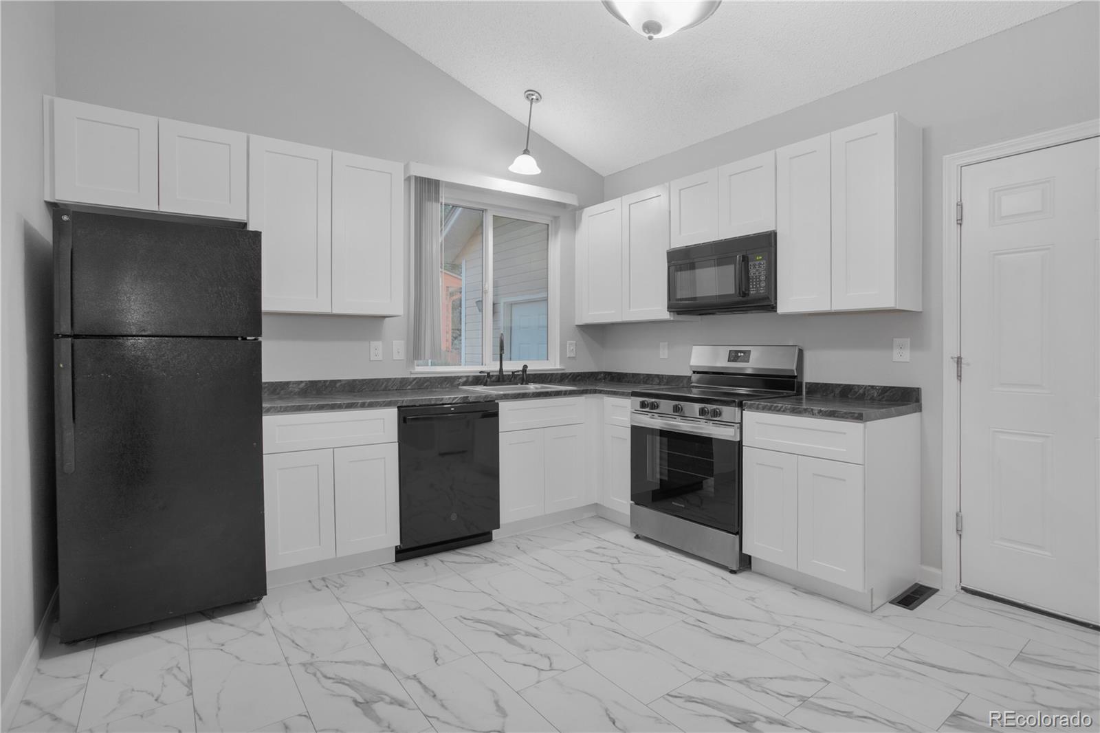 4464 Dumas Court Denver CO 80239