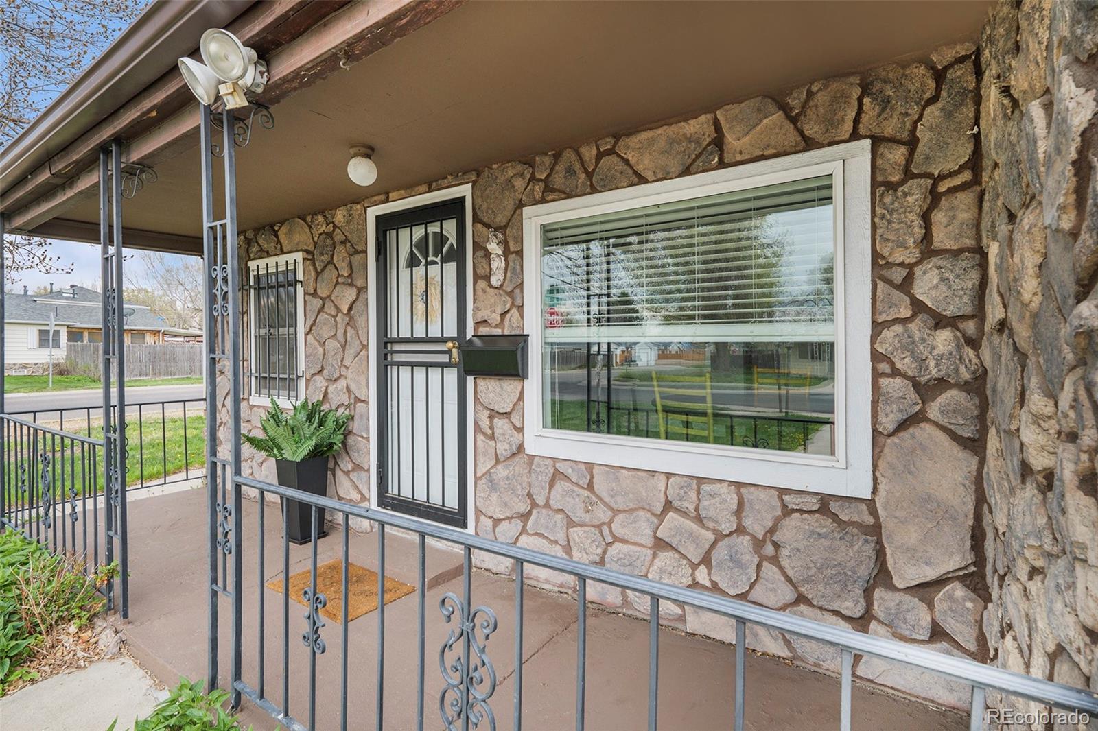 1293 S Perry Street Denver CO 80219