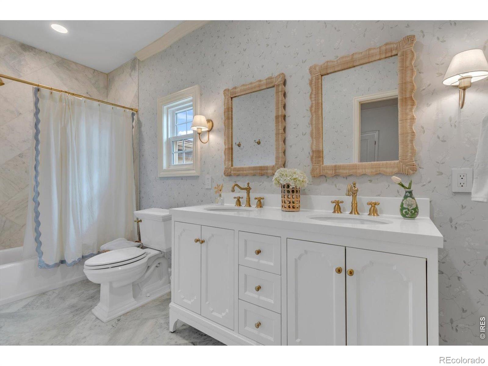 120 Bowen Street Longmont CO 80501