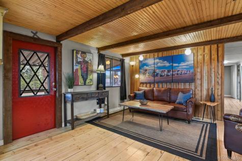 957 Arapahoe Drive Florissant CO 80816