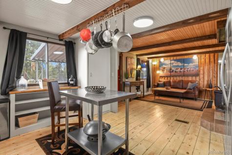 957 Arapahoe Drive Florissant CO 80816