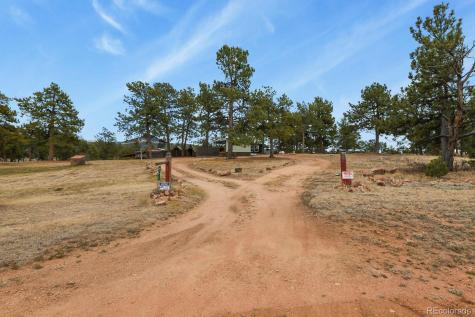 957 Arapahoe Drive Florissant CO 80816