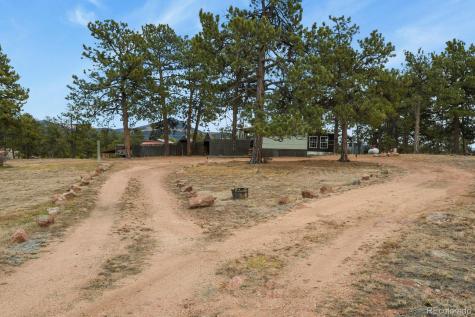 957 Arapahoe Drive Florissant CO 80816