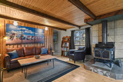 957 Arapahoe Drive Florissant CO 80816