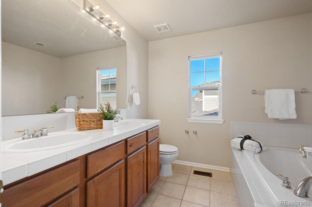 7036 S Gun Club Court Aurora CO 80016