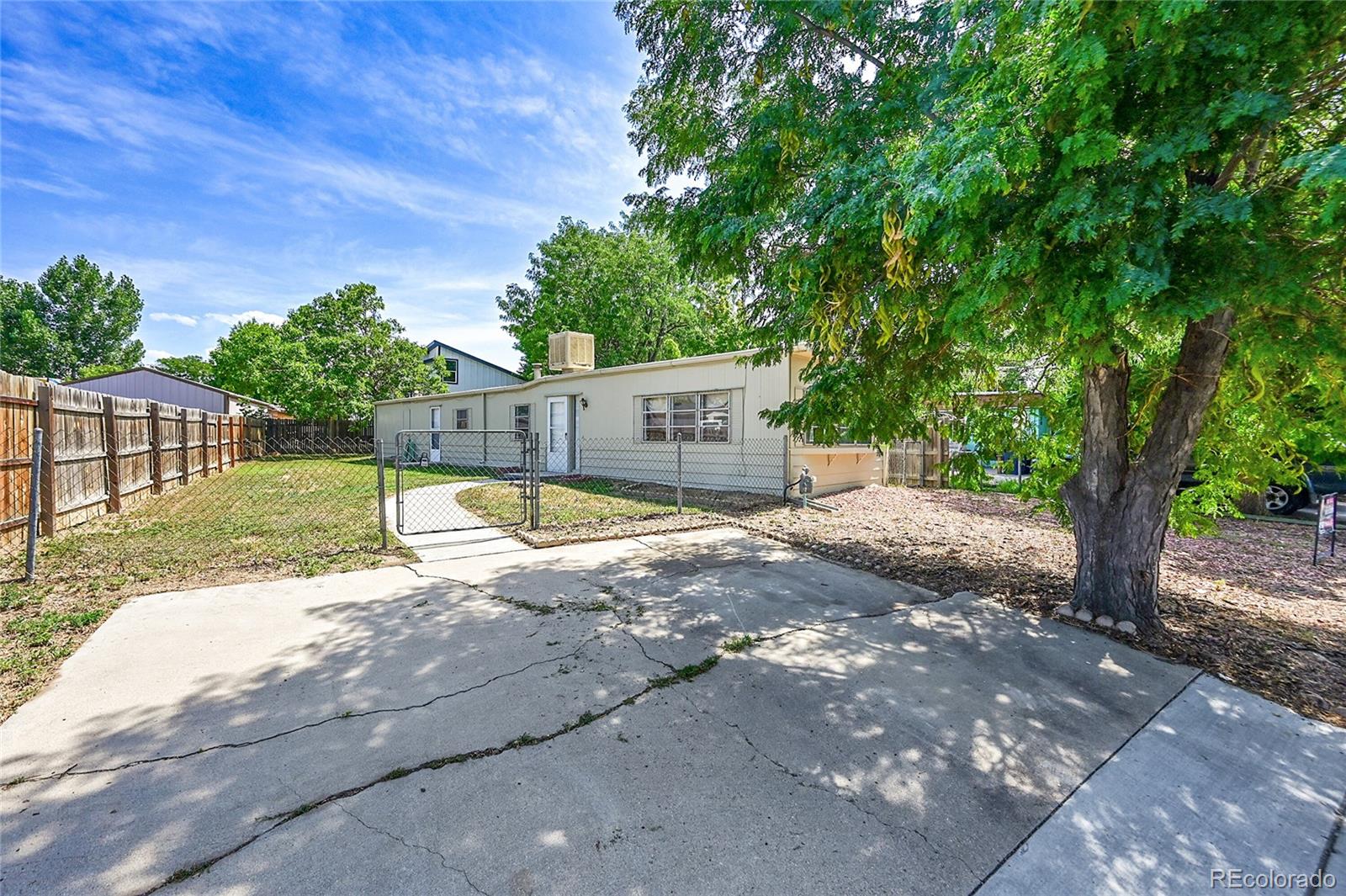 900 Glen Dale Street Dacono CO 80514