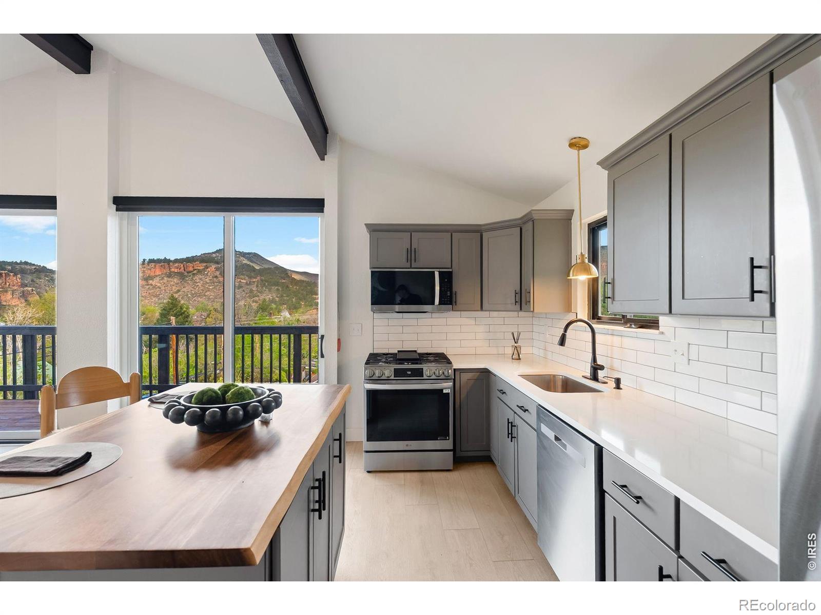 926 4th Avenue Lyons CO 80540