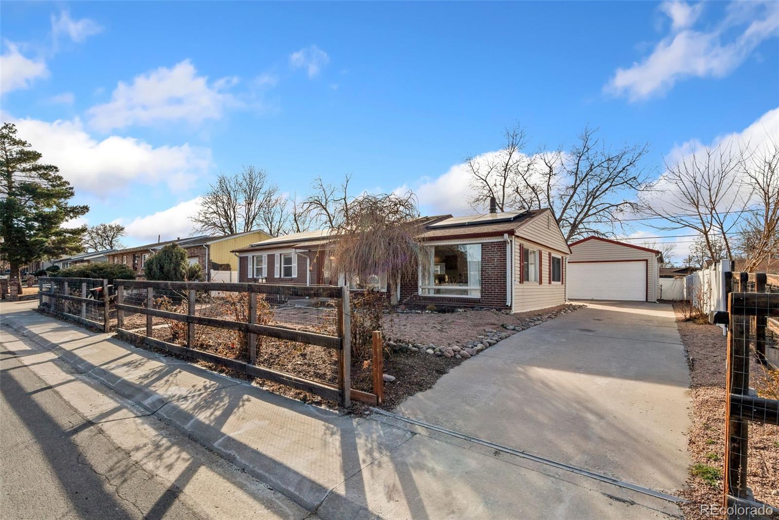 5533 Raritan Way Denver CO 80221