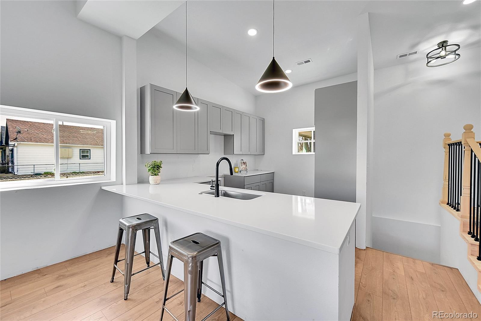 Denver CO, 20 E 45th Avenue