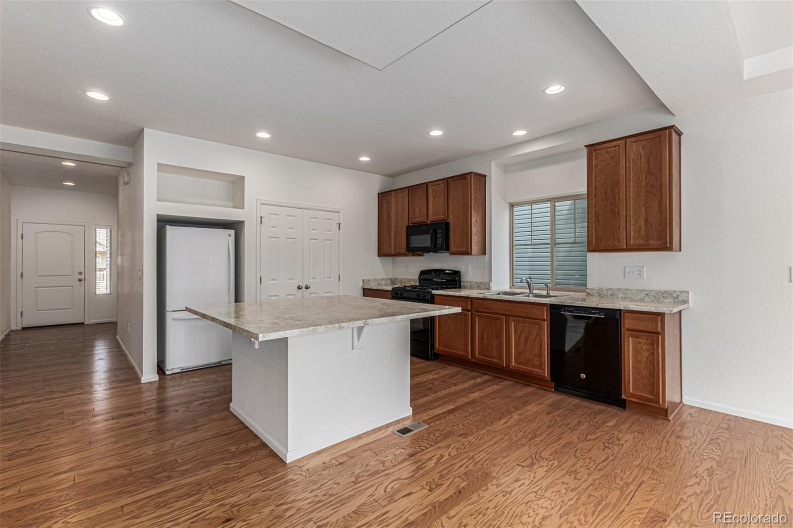 10536 Racine Way Commerce City CO 80022