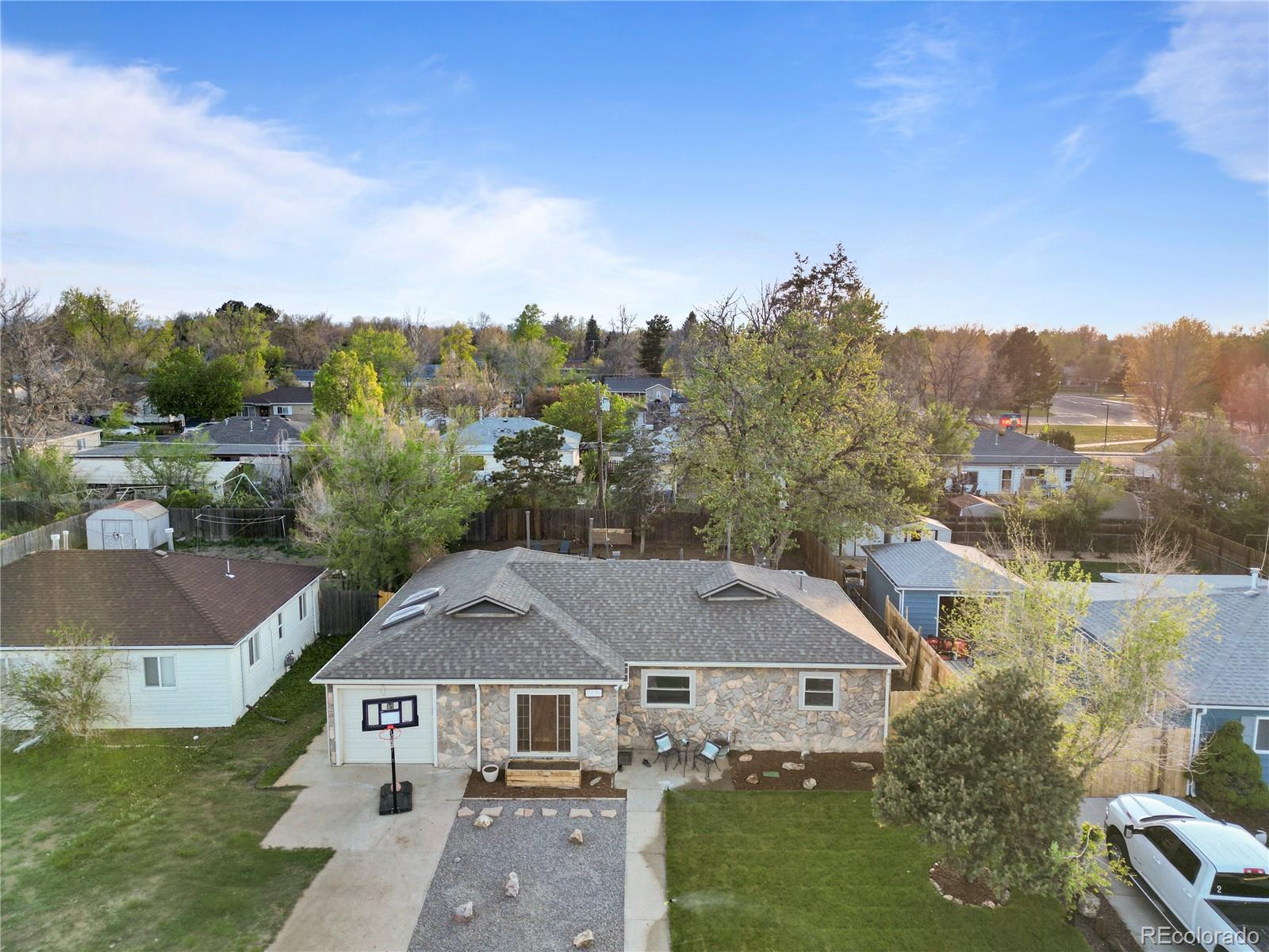 1085 Victor Street Aurora CO 80011
