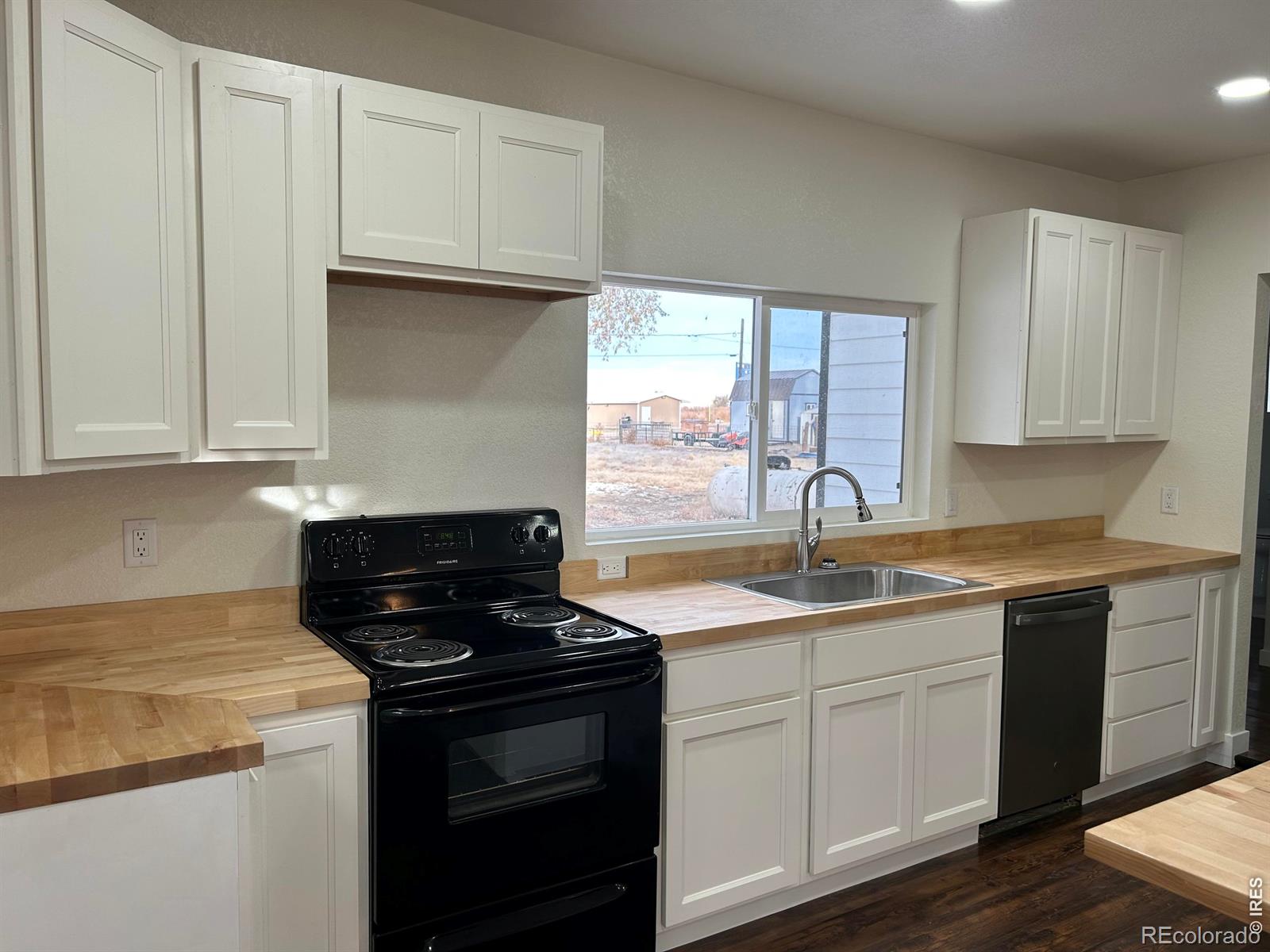 809 Warren Street Weldona CO 80653