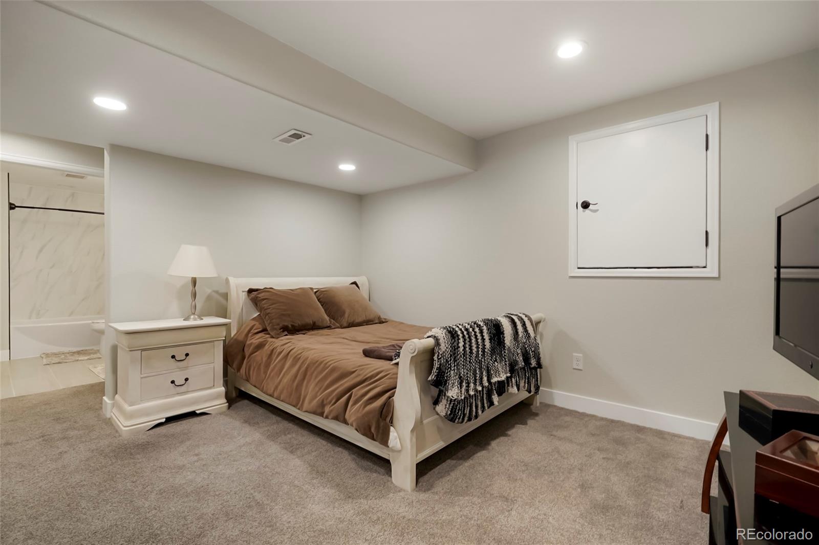 6090 S Yampa Street Aurora CO 80016