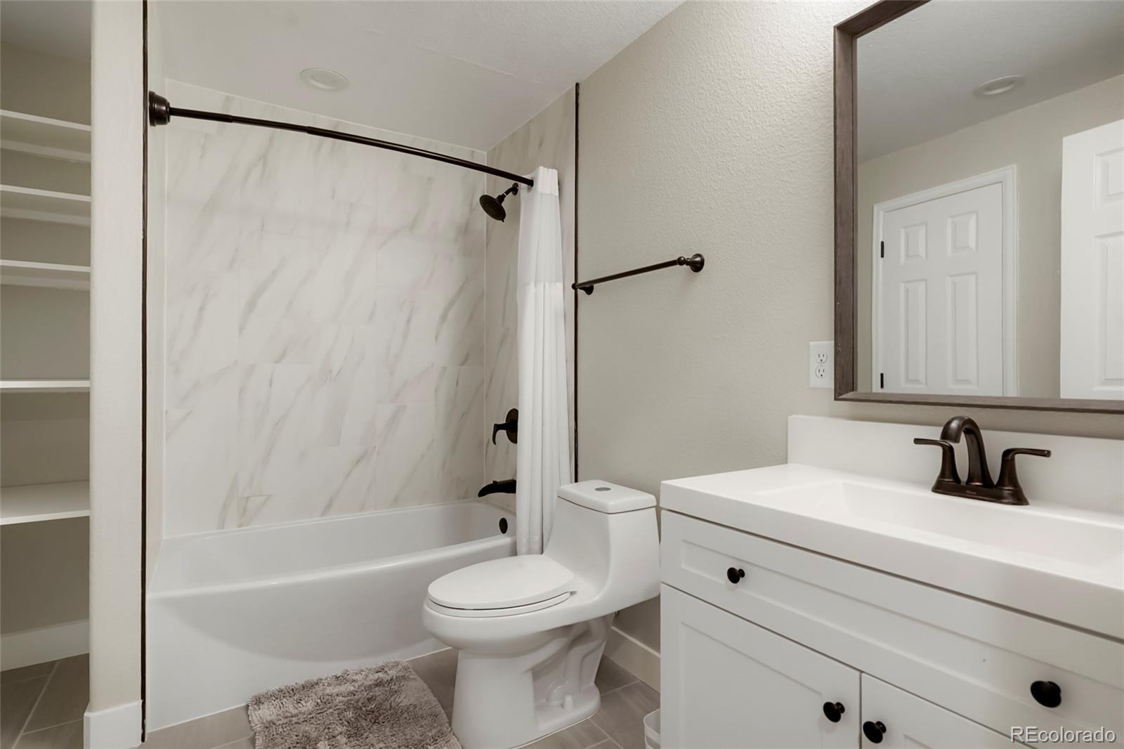 6090 S Yampa Street Aurora CO 80016