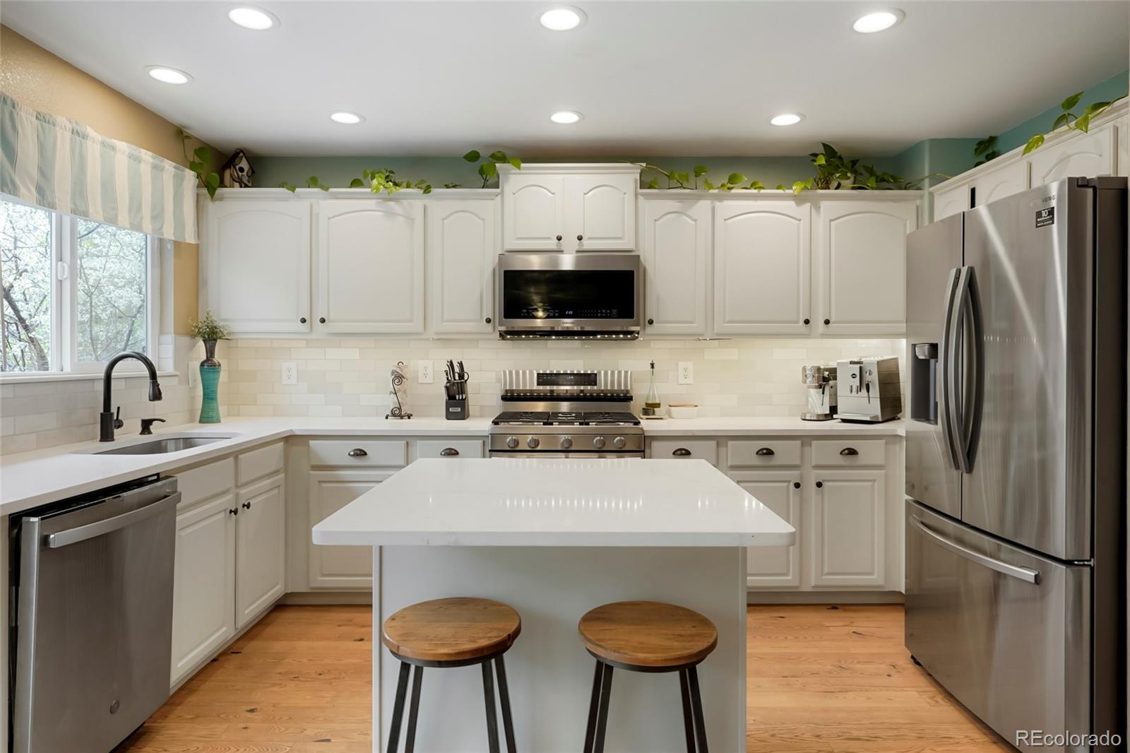 6090 S Yampa Street Aurora CO 80016