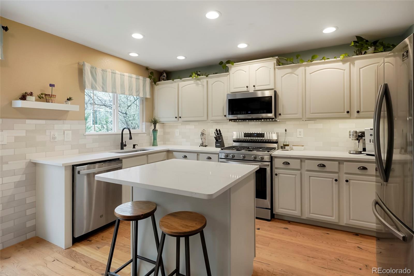 6090 S Yampa Street Aurora CO 80016