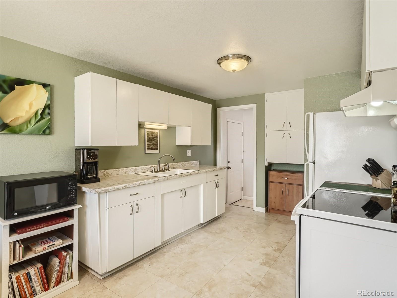 9870 W 53rd Avenue Arvada CO 80002
