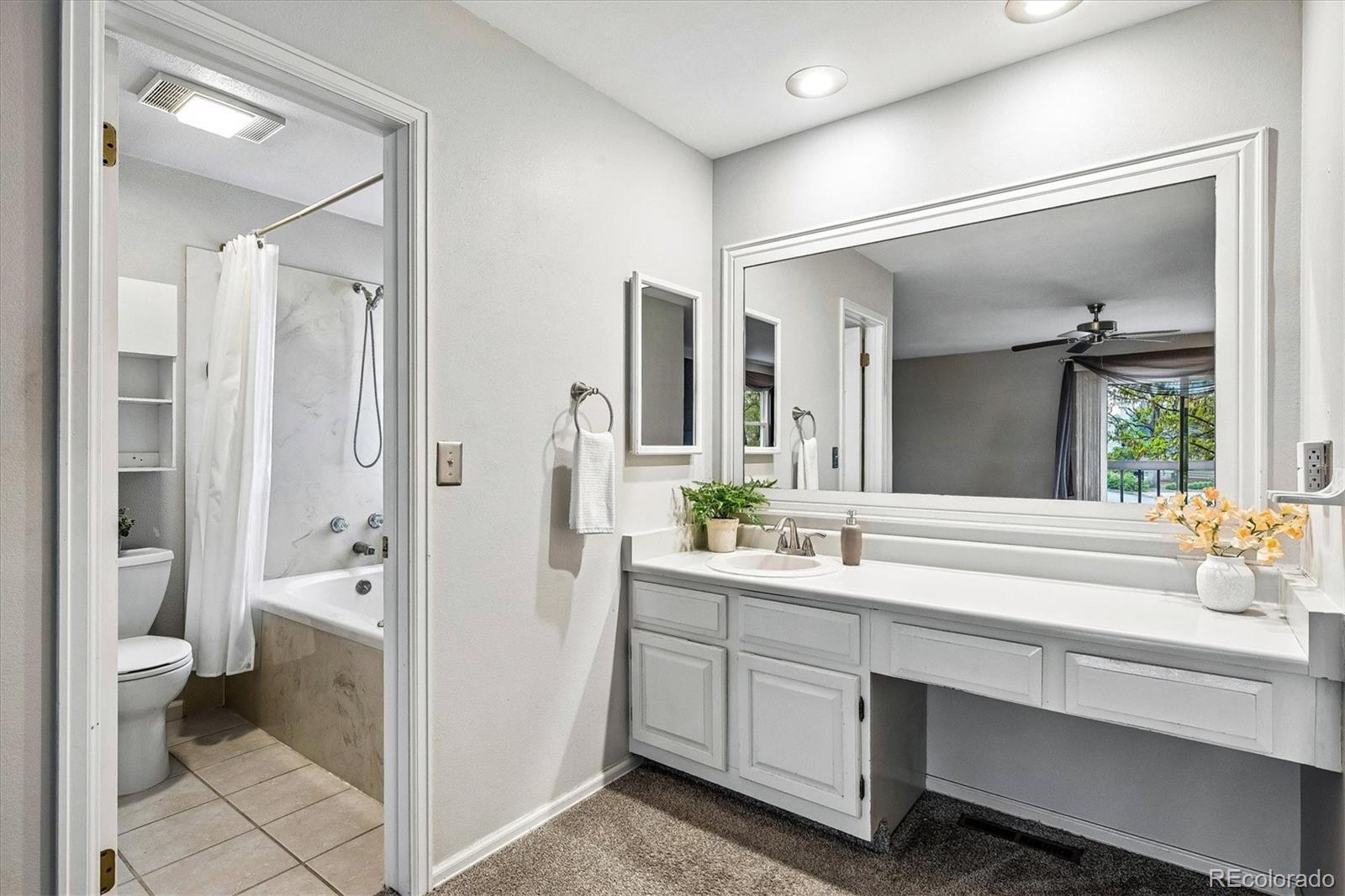 8039 S Newport Court Centennial CO 80112
