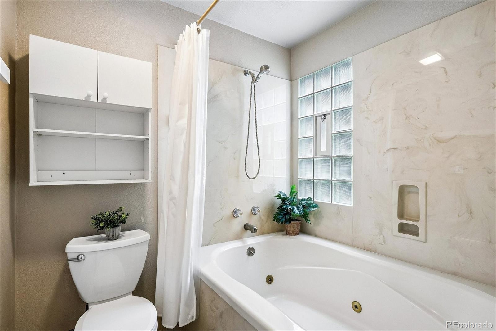 8039 S Newport Court Centennial CO 80112