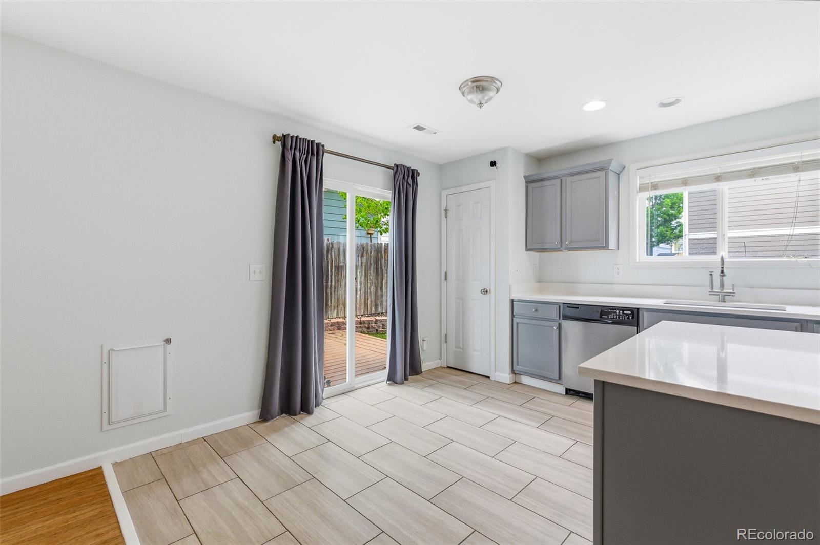 10598 Forester Place Longmont CO 80504