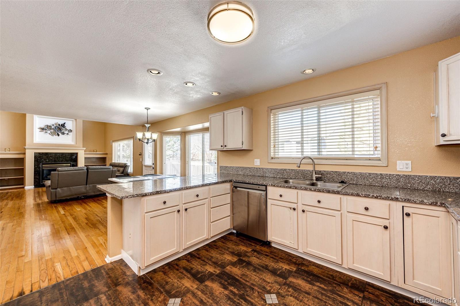 5345 S Flanders Way Centennial CO 80015