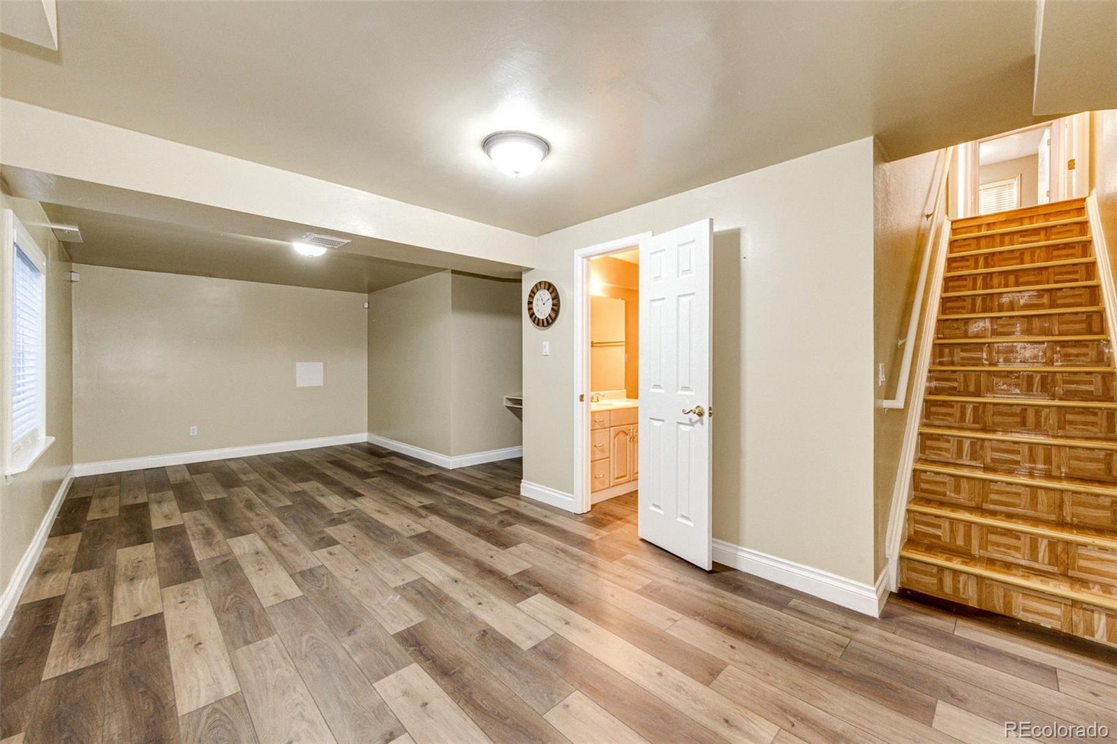 5345 S Flanders Way Centennial CO 80015