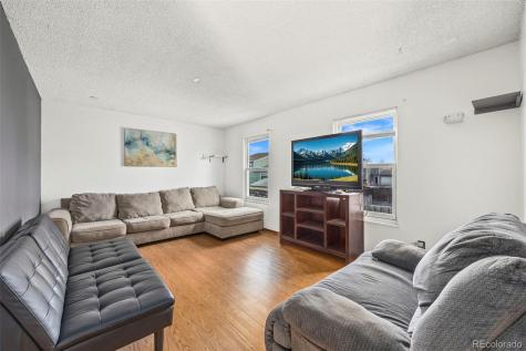 1956 Cathay Street Aurora CO 80011