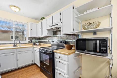 1956 Cathay Street Aurora CO 80011