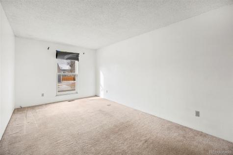 1956 Cathay Street Aurora CO 80011