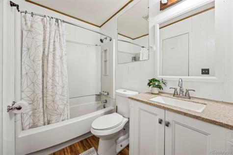 1956 Cathay Street Aurora CO 80011