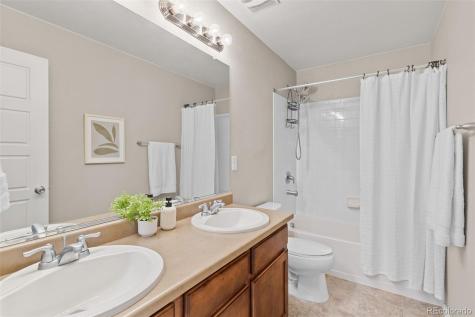 163 N Jamestown Way Aurora CO 80018