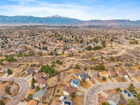 3930 Vicksburg Terrace Colorado Springs CO 80917