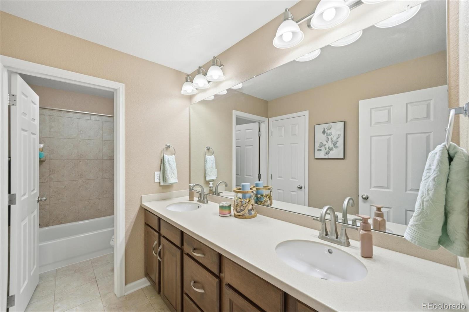 25690 E Hoover Place Aurora CO 80016