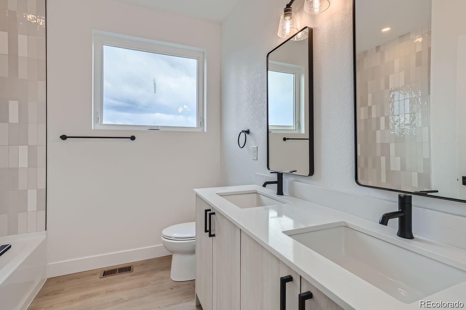 10157 W 38th Avenue Wheat Ridge CO 80033