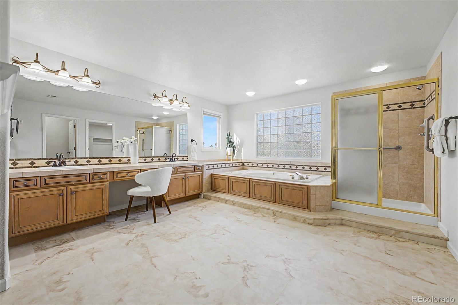 16131 E Lake Drive Aurora CO 80016