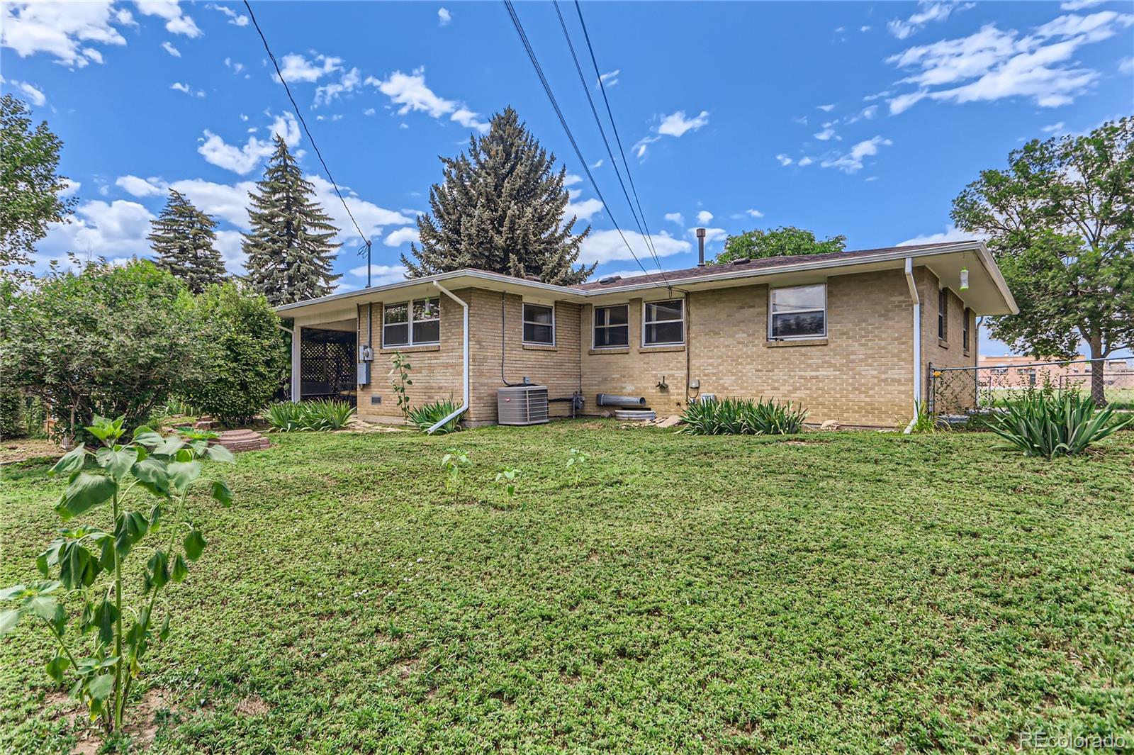 1427 Sanborn Place Longmont CO 80501
