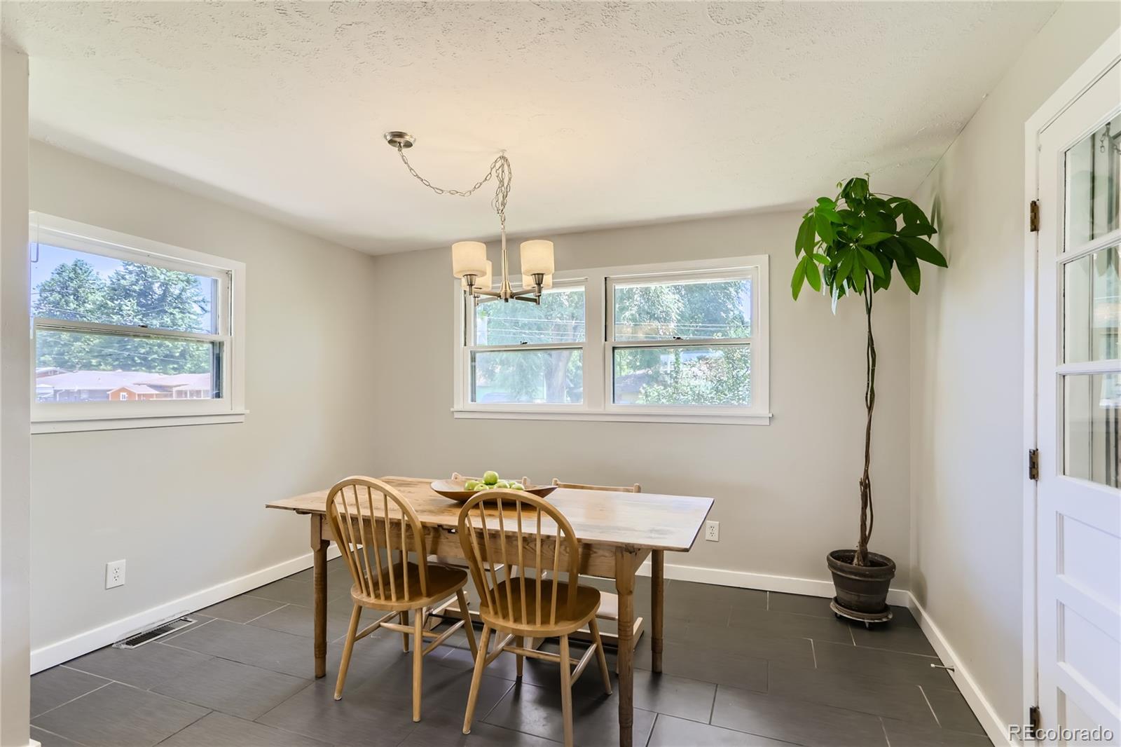 1427 Sanborn Place Longmont CO 80501