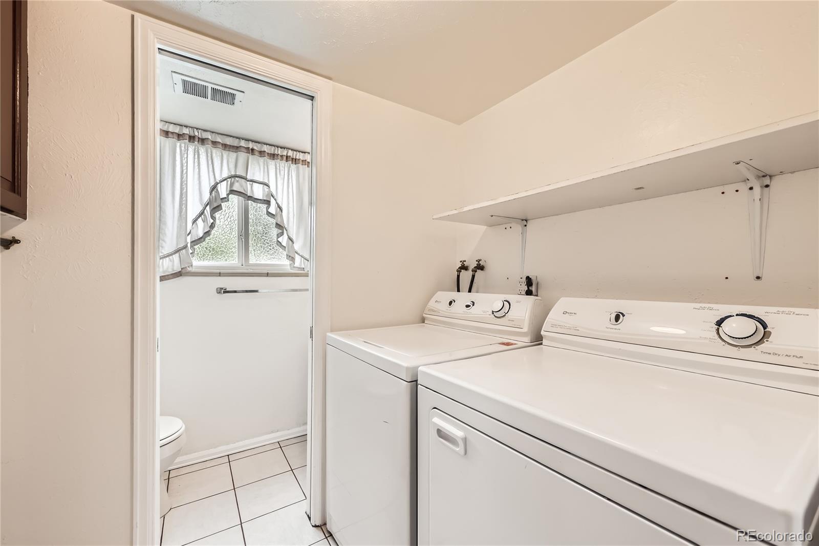 1497 S Oakland Street Aurora CO 80012