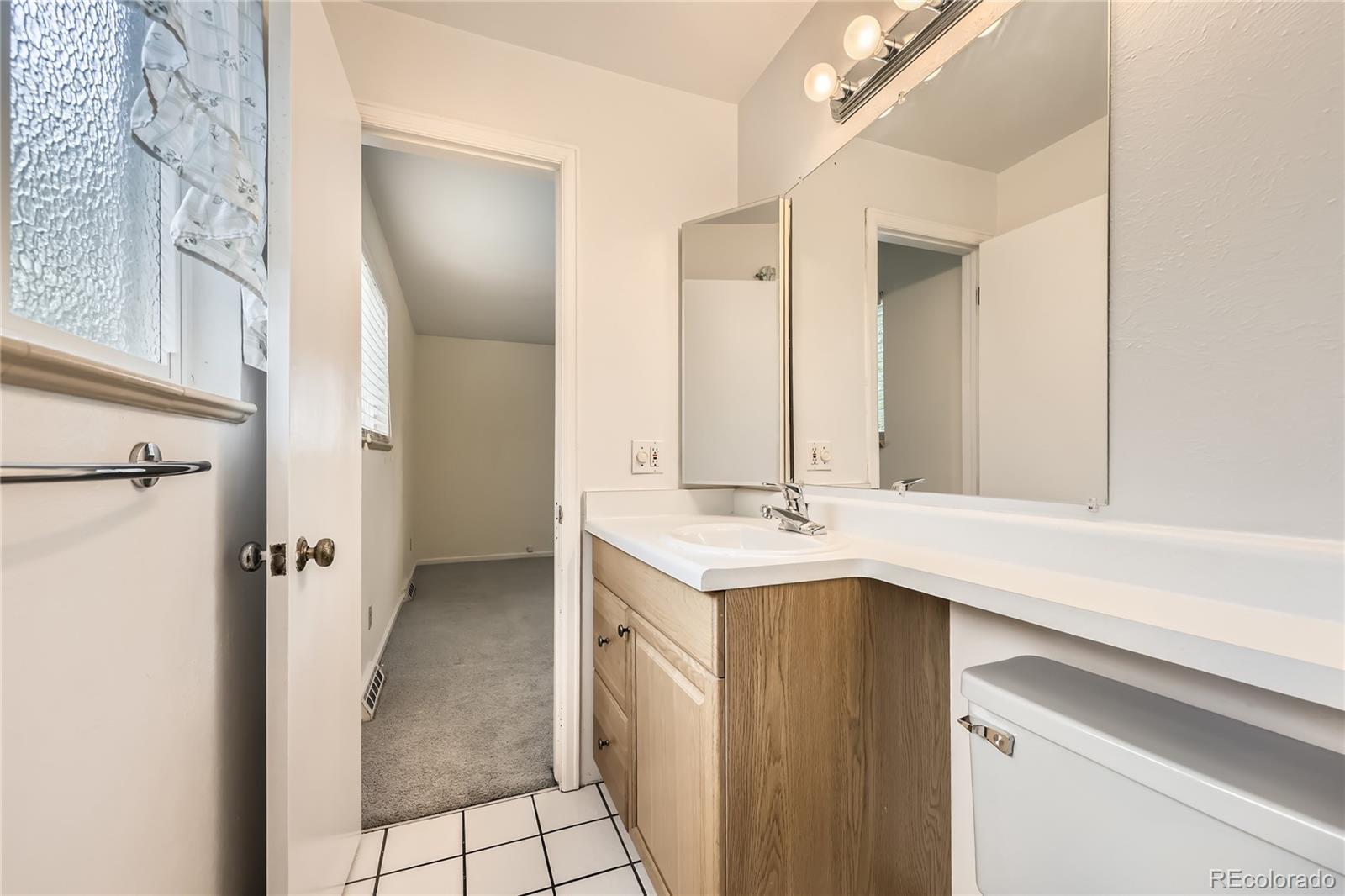 1497 S Oakland Street Aurora CO 80012