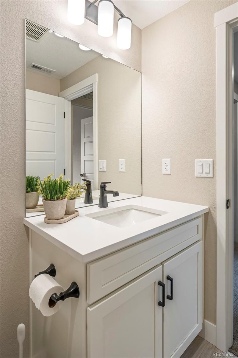 2125 S Poppy Street Lakewood CO 80228
