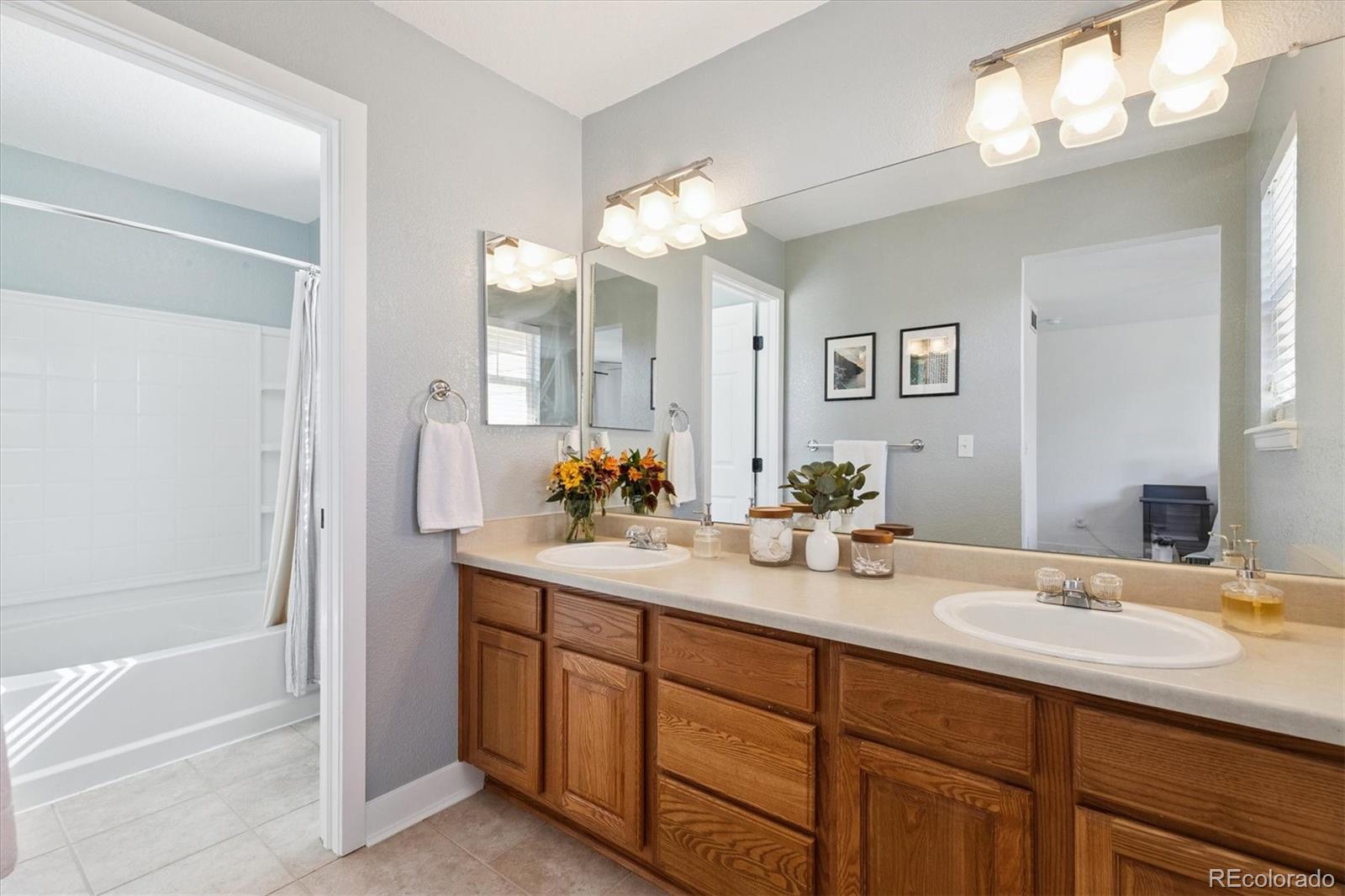 6900 S Algonquian Court Aurora CO 80016