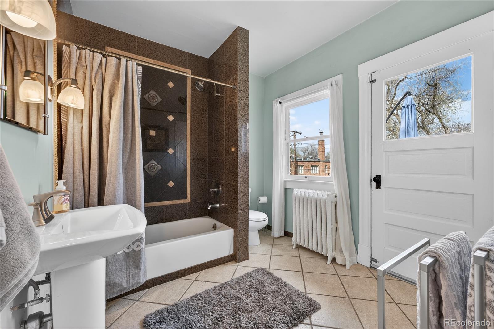 1160 York Street Denver CO 80206