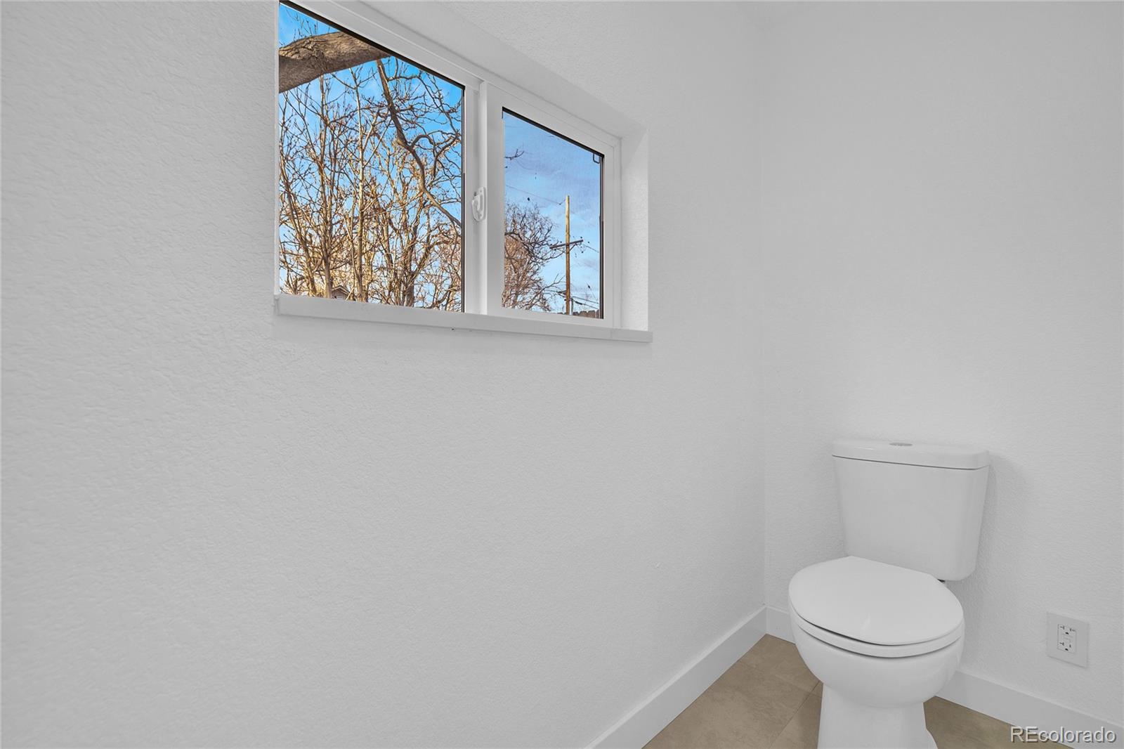 1551 W Hoye Place Denver CO 80223
