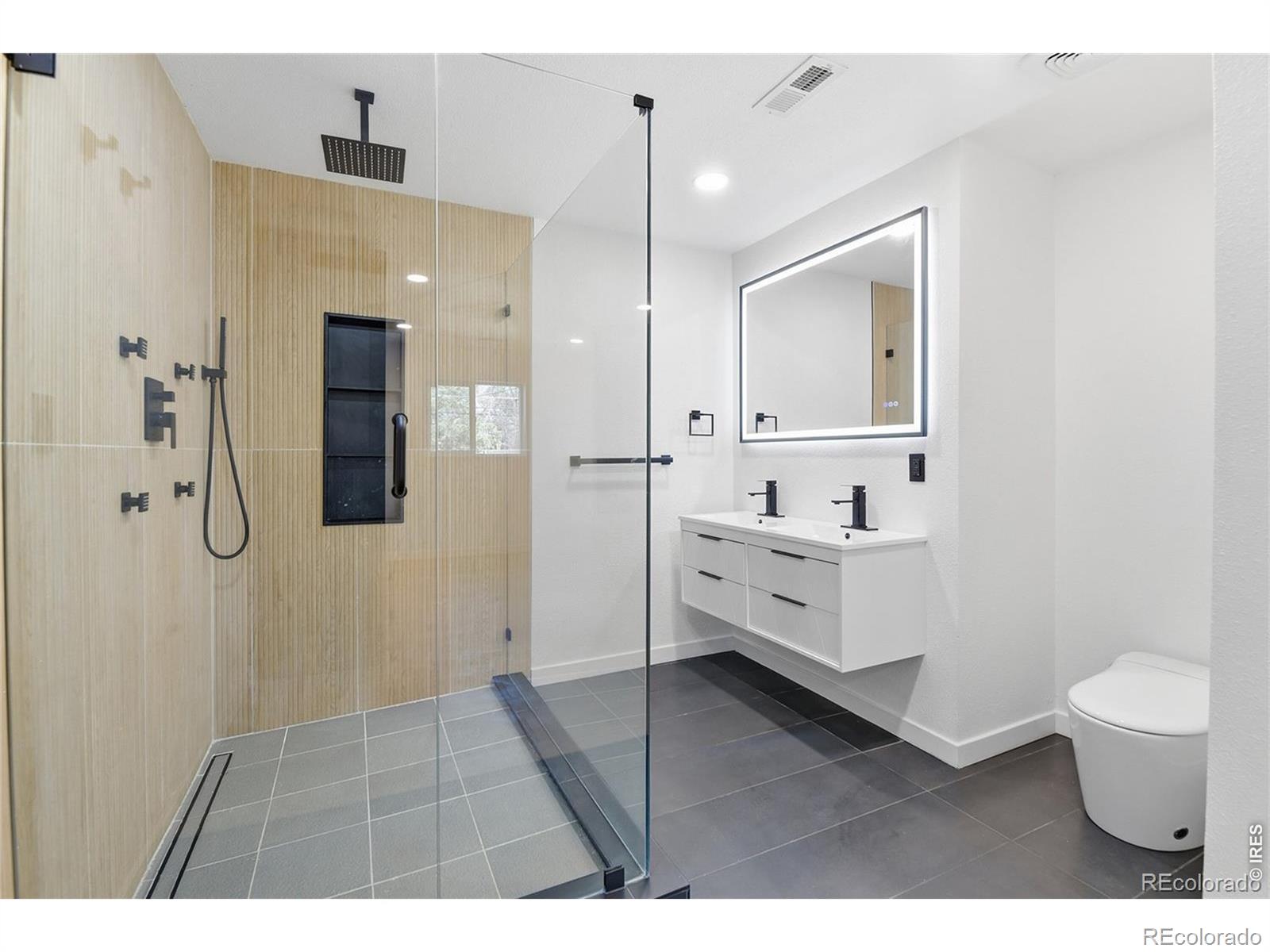 1431 S Glencoe Street Denver CO 80222